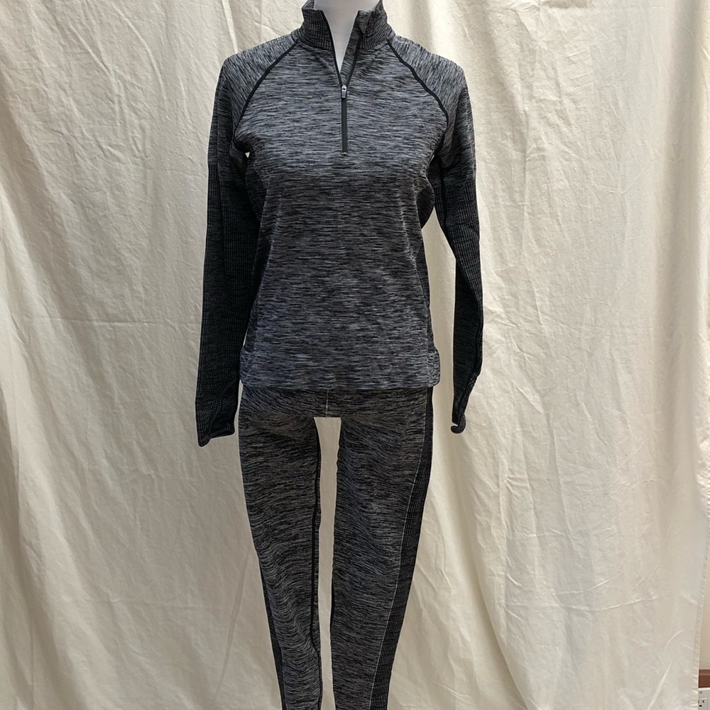 Size L Forever 21 Activewear Set, Heathered Black/Grey Leggings and Pullover